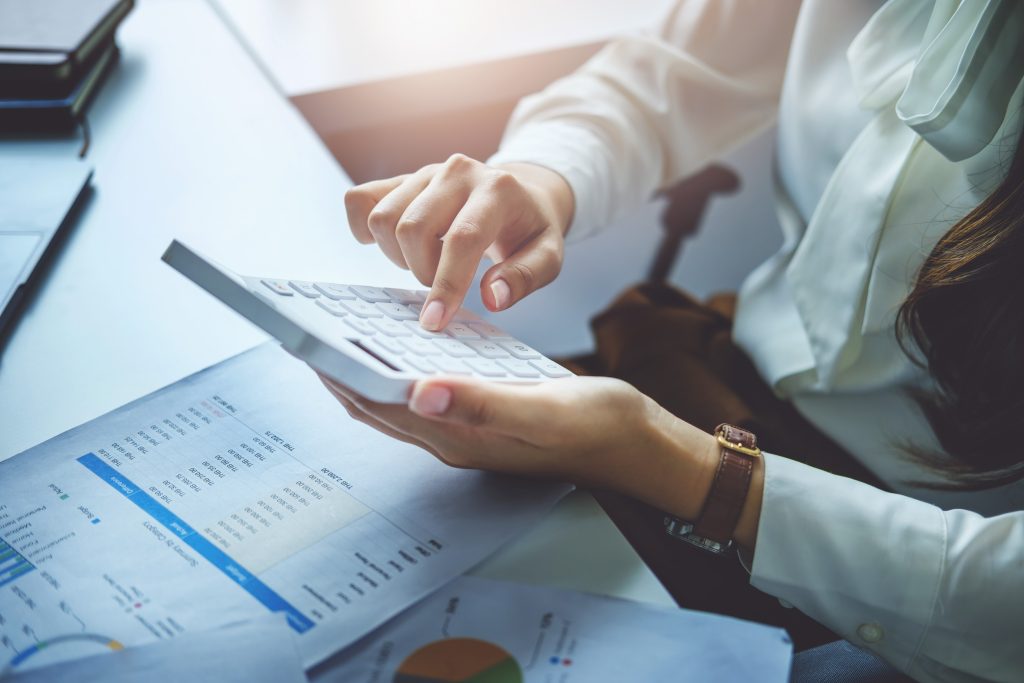 Accountant providing cash flow support to an SME